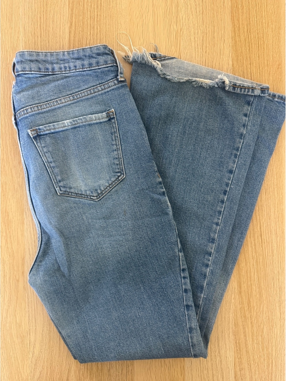 Old Navy Denim Lot Size 10 Mid & High Rise Kicker Bootcut Flare Jeans (3 Pairs) - Picture 6 of 7